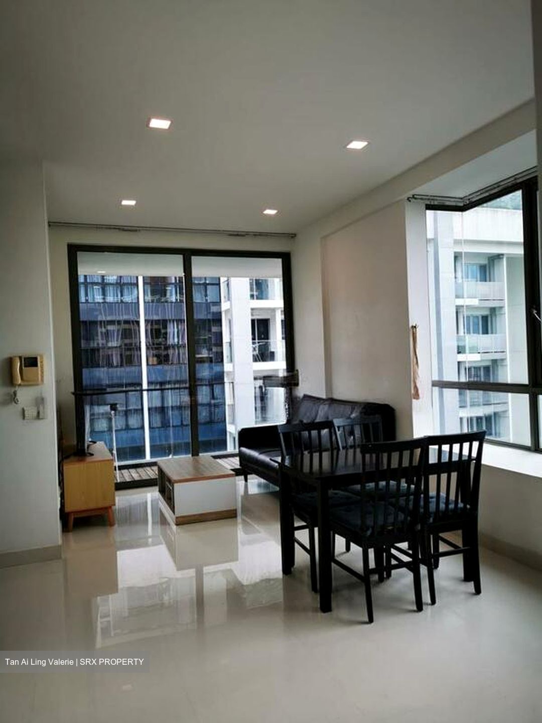 Suites @ Surrey (D11), Apartment #496374511